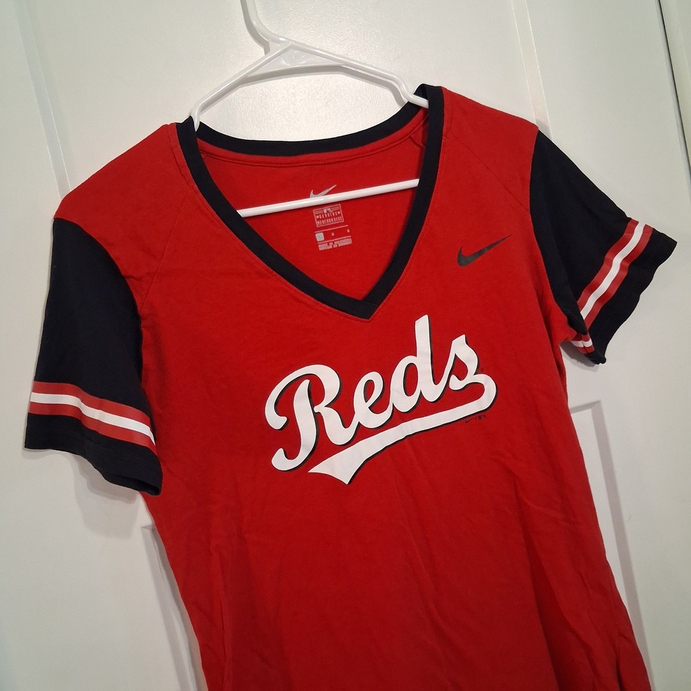 Nike Cincinnati Reds Shirt Womens L Red V-Neck MLB Baseball Gameday Fan Tee